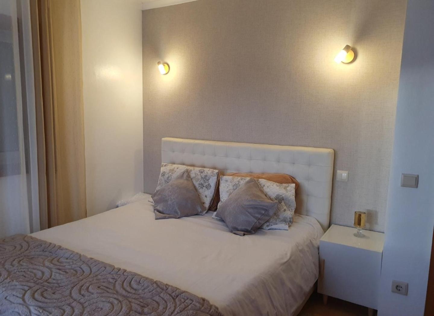 Grace House Apartment Belinho Bagian luar foto